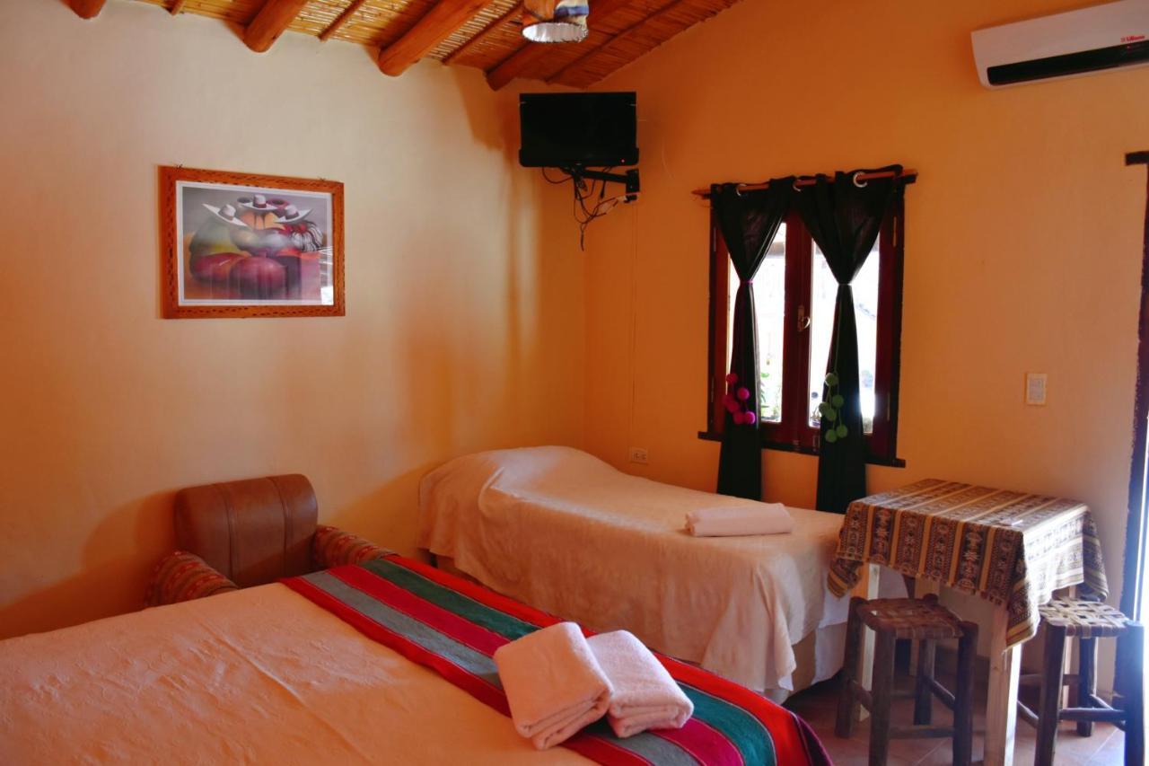 Hostal Paseo De Los Colorados Purmamarca Bagian luar foto