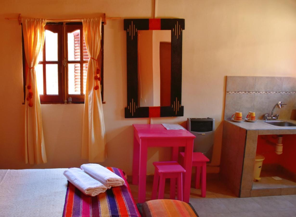 Hostal Paseo De Los Colorados Purmamarca Bagian luar foto