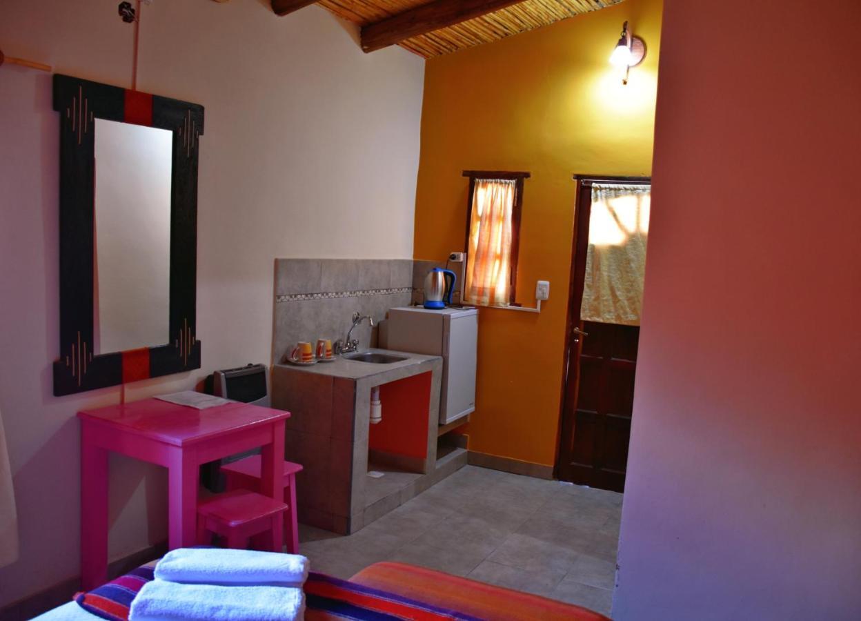Hostal Paseo De Los Colorados Purmamarca Bagian luar foto